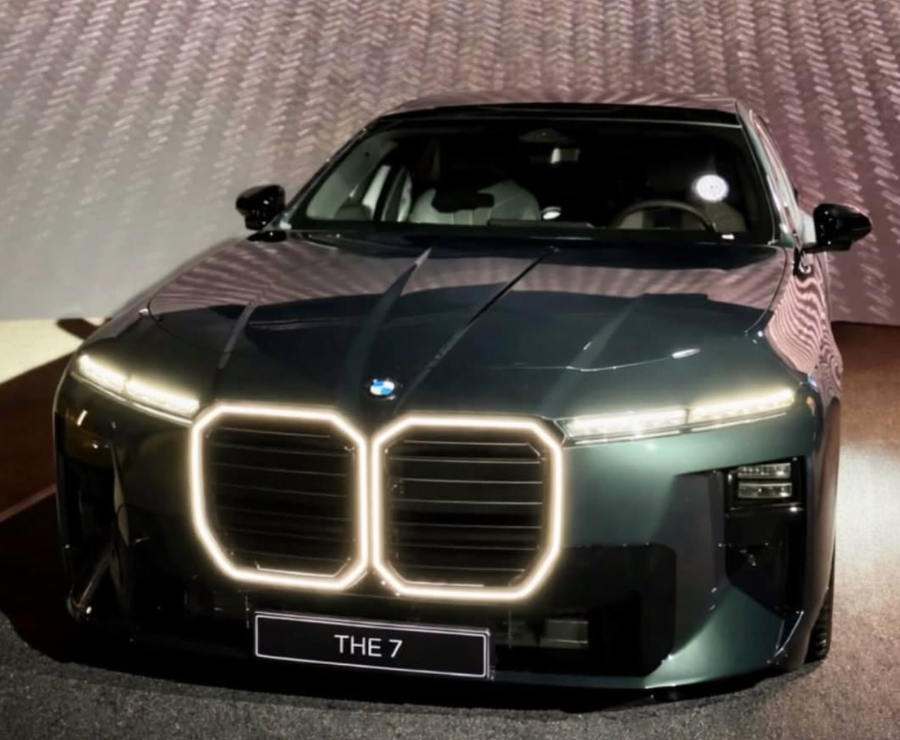 7series.jpg 7series.jpg