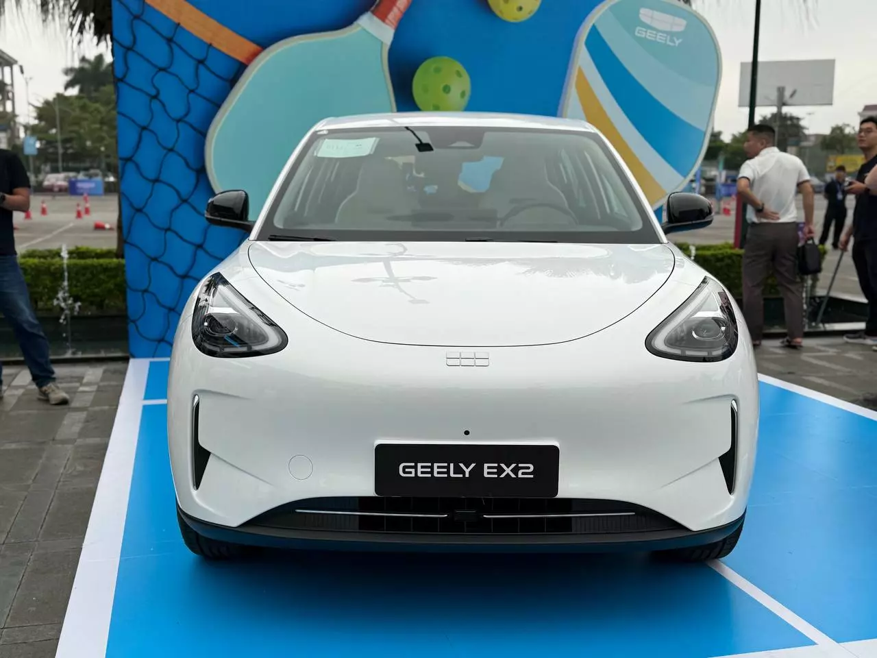 Geely EX2 giá từ 459 triệu tại Việt Nam, chạy gần 400 km, có đủ ADAS - Ảnh 3. Geely EX2 giá từ 459 triệu tại Việt Nam, chạy gần 400 km, có đủ ADAS - Ảnh 3.