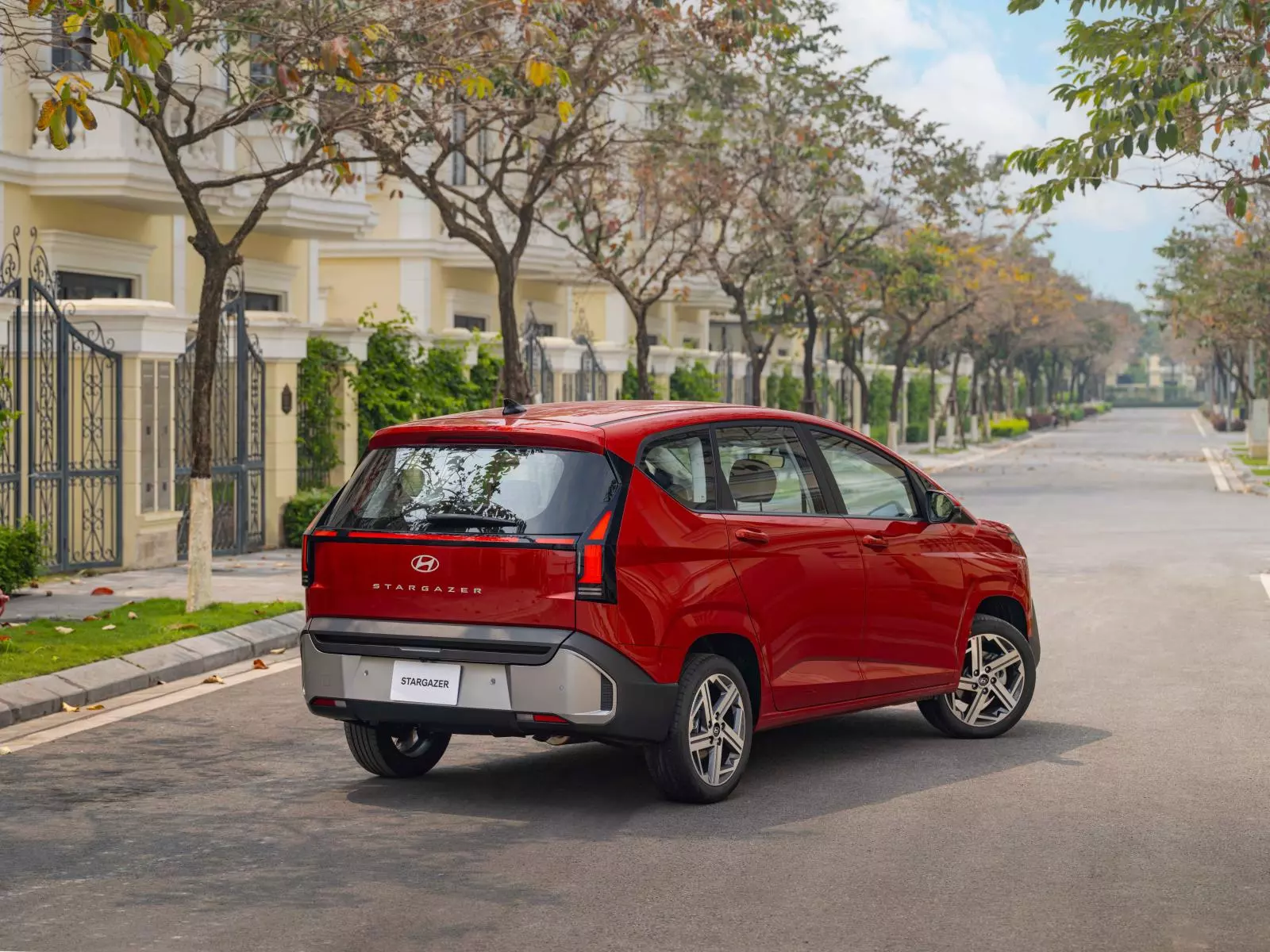 Hyundai Stargazer 2026 mở bán tại Việt Nam: Lột xác toàn diện, có SmartSense, giá nhích nhẹ - Ảnh 9. Hyundai Stargazer 2026 mở bán tại Việt Nam: Lột xác toàn diện, có SmartSense, giá nhích nhẹ - Ảnh 9.
