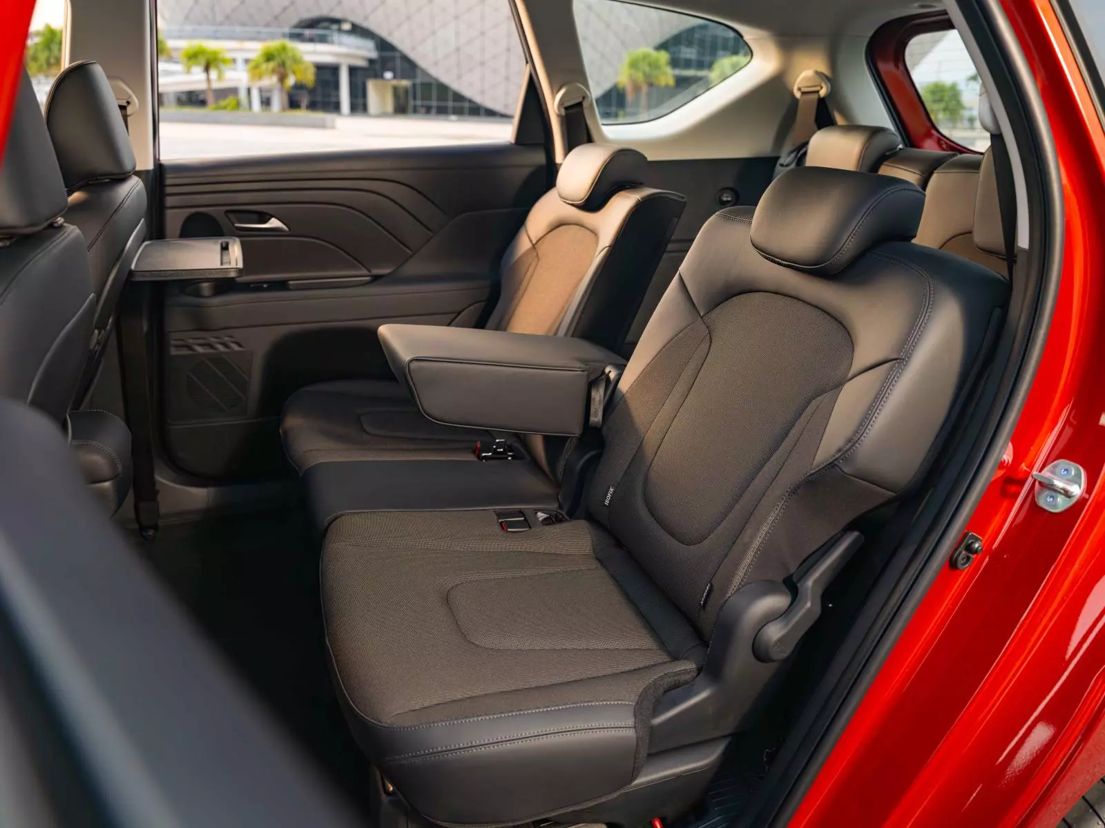 Hyundai Stargazer 2026 mở bán tại Việt Nam: Lột xác toàn diện, có SmartSense, giá nhích nhẹ - Ảnh 5. Hyundai Stargazer 2026 mở bán tại Việt Nam: Lột xác toàn diện, có SmartSense, giá nhích nhẹ - Ảnh 5.