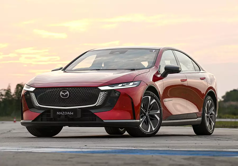 Mazda 6e - sedan hạng trung thay thế Mazda6 - đã được chốt giá tại Thái Lan - Ảnh 1. Mazda 6e - sedan hạng trung thay thế Mazda6 - đã được chốt giá tại Thái Lan - Ảnh 1.