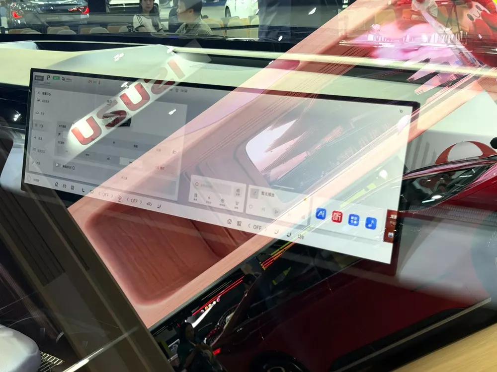 SUV hạng trung Mazda CX-6e được trưng bày tại Thái Lan, bán ra vào cuối năm nay - Ảnh 7. SUV hạng trung Mazda CX-6e được trưng bày tại Thái Lan, bán ra vào cuối năm nay - Ảnh 7.