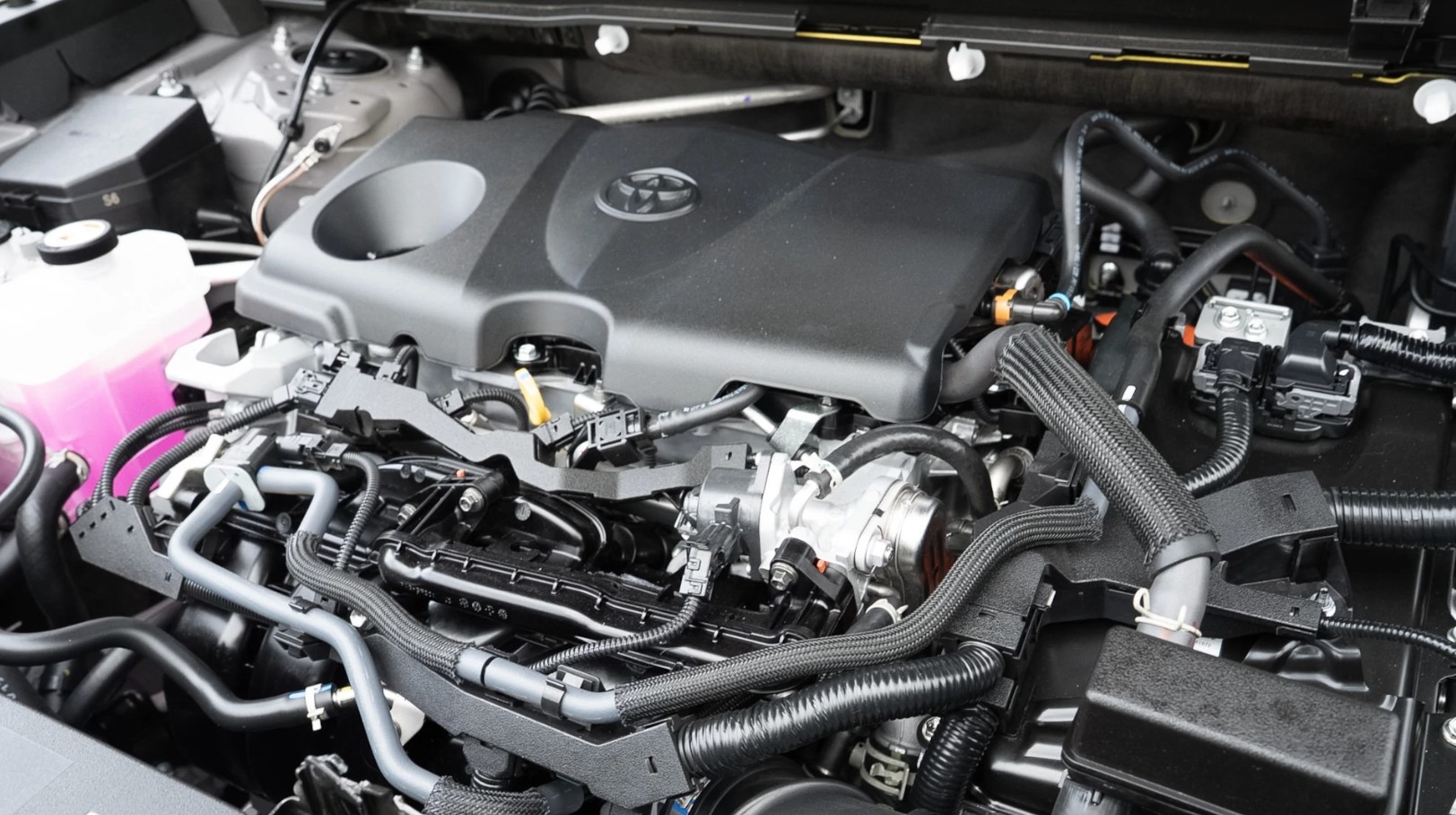 toyota-rav4-2026-a5.jpg