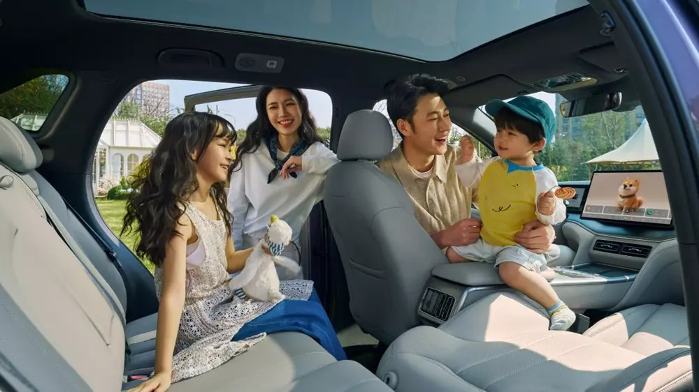SUV hạng trung BYD Song Ultra DM-i chính thức ra mắt, có thể chạy 1.845 km không nghỉ - Ảnh 4. SUV hạng trung BYD Song Ultra DM-i chính thức ra mắt, có thể chạy 1.845 km không nghỉ - Ảnh 4.