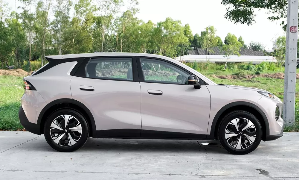Xe điện giá rẻ Changan Nevo Q05 ra mắt tại Thái Lan, liệu có bán ở Việt Nam? - Ảnh 3. Xe điện giá rẻ Changan Nevo Q05 ra mắt tại Thái Lan, liệu có bán ở Việt Nam? - Ảnh 3.