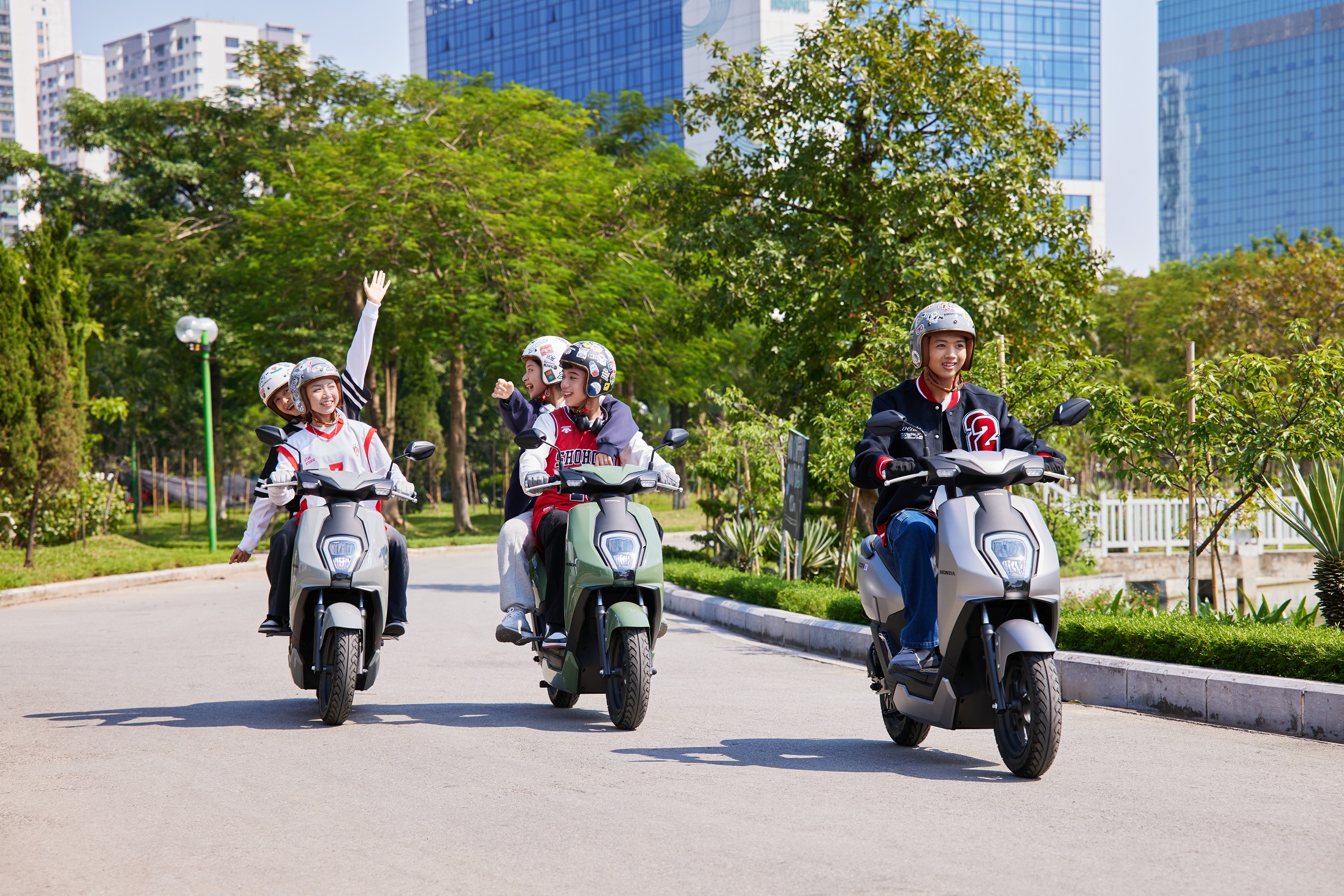 Honda ICONE.jpg Honda ICONE.jpg