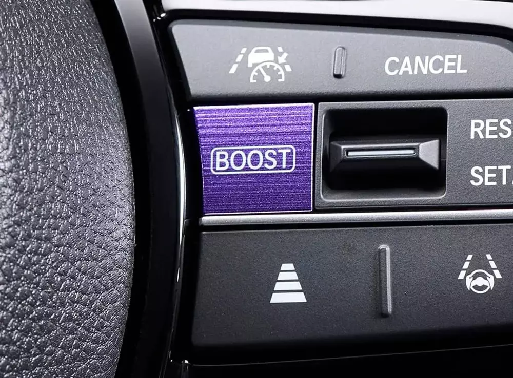 Nút bấm kích hoạt chế độ Boost của Honda Super-One nằm trên vô lăng