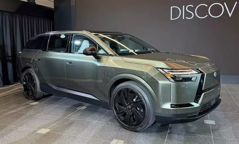 SUV hạng sang Lexus TZ được xác nhận sẽ bán ở Việt Nam vào năm sau - Ảnh 1. SUV hạng sang Lexus TZ được xác nhận sẽ bán ở Việt Nam vào năm sau - Ảnh 1.
