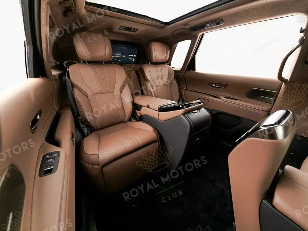 Chiếc Toyota Century SUV này sở hữu cấu hình nội thất 4 chỗ