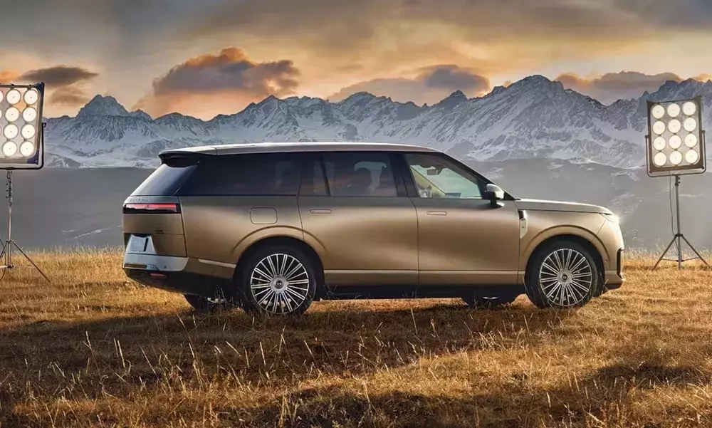 Xpeng GX sở hữu ngoại hình rõ ràng lấy cảm hứng từ Range Rover