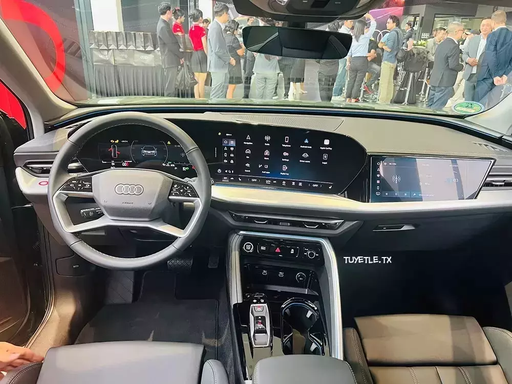 Khoang lái của Audi Q5 thế hệ mới