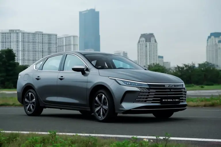 Chốt xe trước 30/6: Khách hàng BYD nhận ưu đãi trước bạ, tiền mặt và giải pháp sạc toàn diện