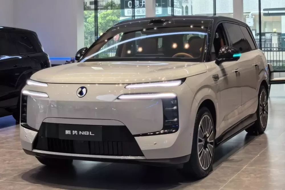 BYD Denza N8L 2027 có cảm biến LiDAR trên nóc BYD Denza N8L 2027 có cảm biến LiDAR trên nóc