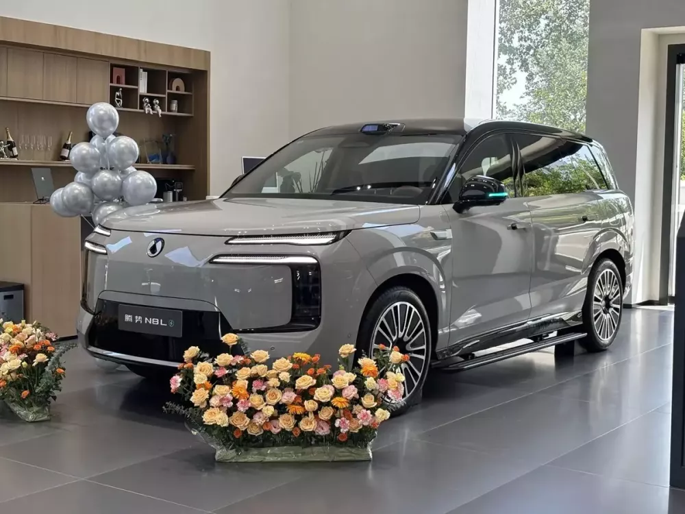 BYD Denza N8L 2027 có công nghệ sạc siêu nhanh BYD Denza N8L 2027 có công nghệ sạc siêu nhanh