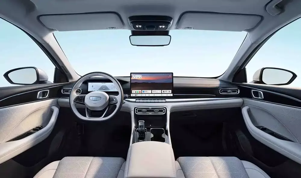 Xe lập kỷ lục thế giới về khả năng tiết kiệm xăng Geely Emgrand i-HEV ra mắt với giá rẻ - Ảnh 4. Xe lập kỷ lục thế giới về khả năng tiết kiệm xăng Geely Emgrand i-HEV ra mắt với giá rẻ - Ảnh 4.