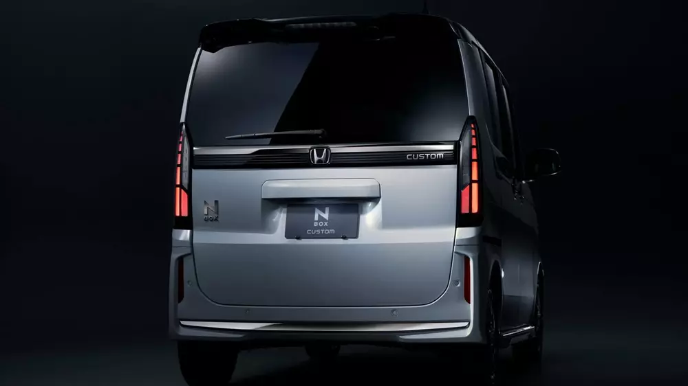 Xe hộp diêm Honda N-Box nhận loạt nâng cấp, thêm sức hút cho "vua doanh số" - Ảnh 7. Xe hộp diêm Honda N-Box nhận loạt nâng cấp, thêm sức hút cho "vua doanh số" - Ảnh 7.