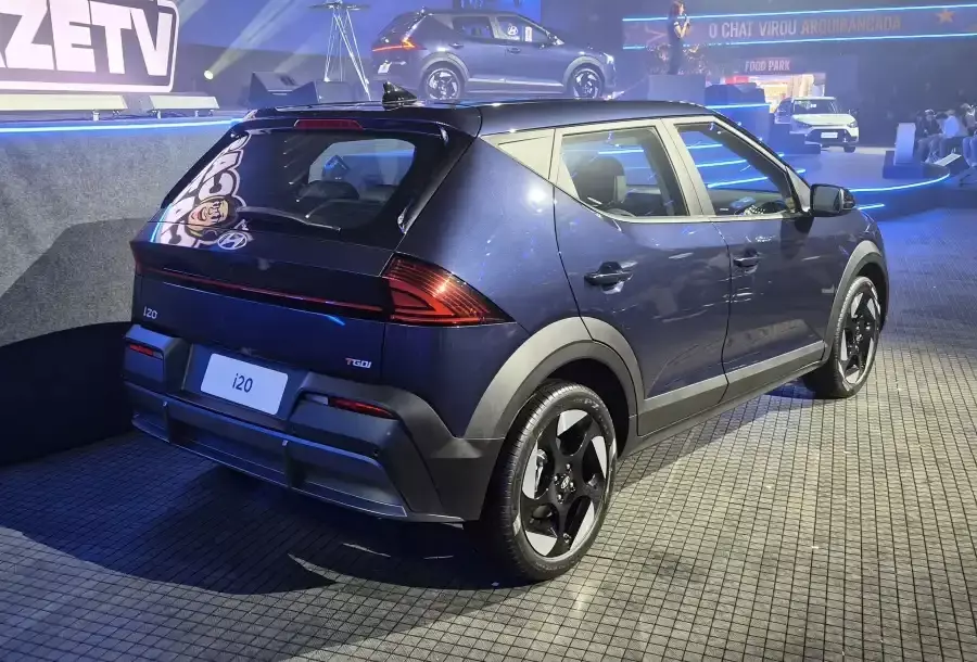 Hyundai i20 2027 nhìn từ phía sau Hyundai i20 2027 nhìn từ phía sau