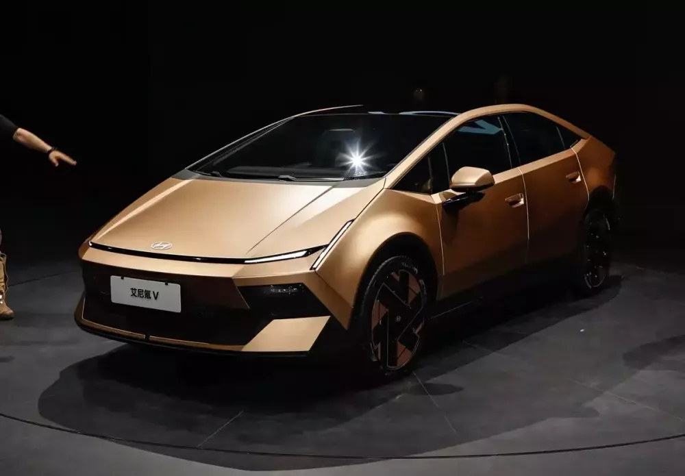 Hyundai Ioniq V - xe điện Hàn Quốc với thiết kế như Lamborghini - lộ thêm thông số, chạy tối đa 650 km sau 1 lần sạc - Ảnh 1. Hyundai Ioniq V - xe điện Hàn Quốc với thiết kế như Lamborghini - lộ thêm thông số, chạy tối đa 650 km sau 1 lần sạc - Ảnh 1.