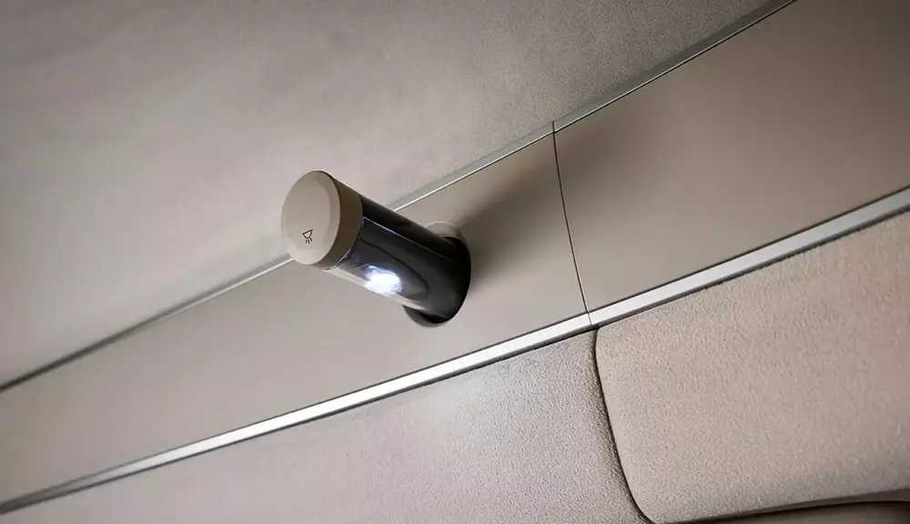 Kia Carnival có thêm phiên bản trần cao mới với nội thất 9 chỗ rộng rãi - Ảnh 5. Kia Carnival có thêm phiên bản trần cao mới với nội thất 9 chỗ rộng rãi - Ảnh 5.