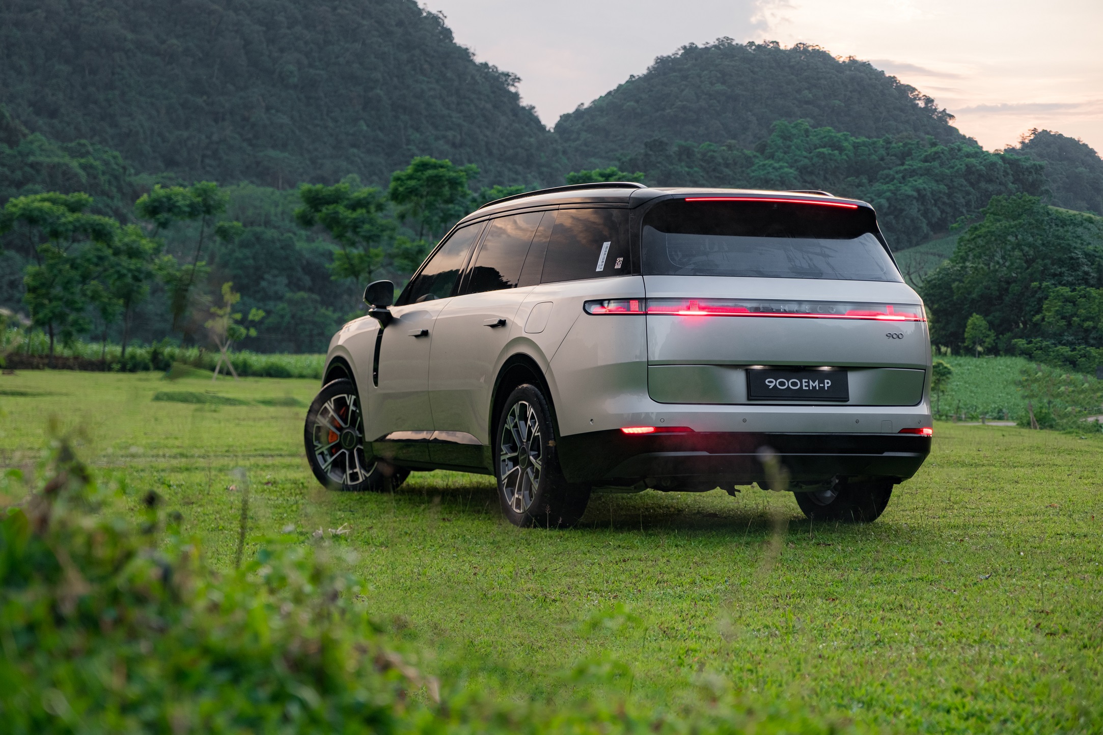 Lynk & Co 900 (4).JPG Lynk & Co 900 (4).JPG