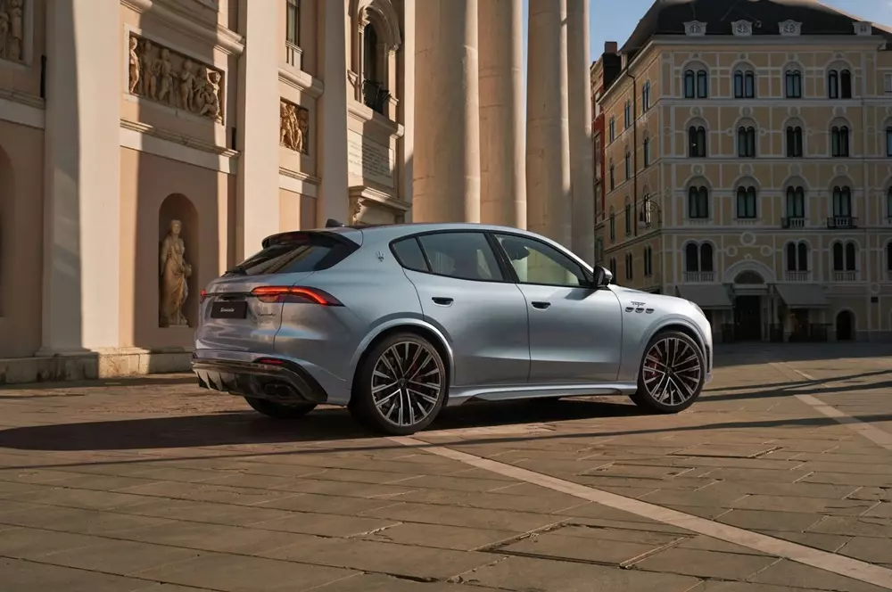Maserati Grecale 2027 chỉ được cải tiến nhẹ về thiết kế Maserati Grecale 2027 chỉ được cải tiến nhẹ về thiết kế