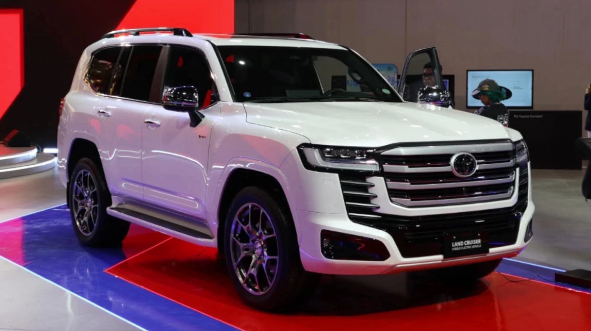 Toyota Land Cruiser HEV 3.jpg Toyota Land Cruiser HEV 3.jpg