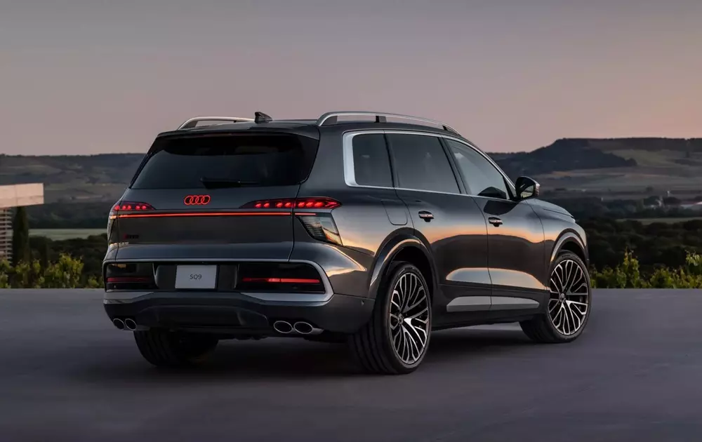 audi-sq9-2027-1-9817 Audi SQ9 2027 dùng động cơ mạnh mẽ hơn bản thường
