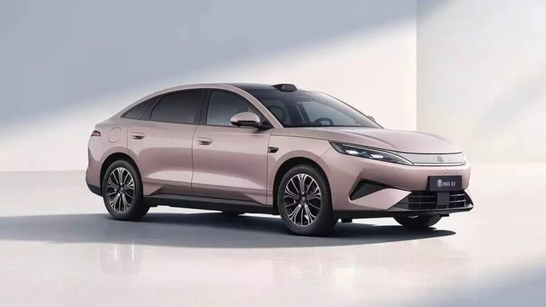 BYD Qin Max lộ diện, kích thước ngang Toyota Camry, hỗ trợ đầy pin trong 9 phút