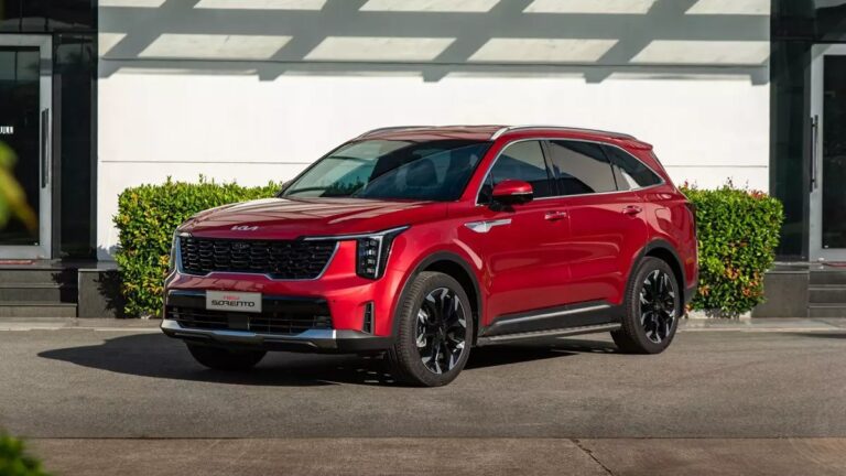 Doanh số SUV hạng D tháng 6/2026: Kia Sorento bất ngờ bán vượt người anh em Hyundai Santa Fe