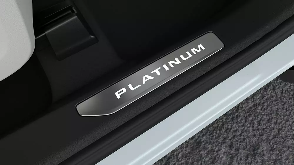 ford-territory-platinum-aae3 Ốp bệ cửa phát sáng của Ford Territory Platinum