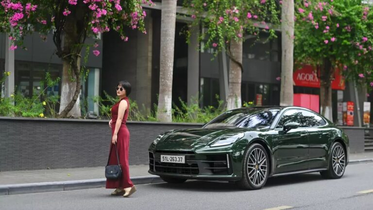 Đánh giá Porsche Panamera 2024: Chuẩn mực của sedan hiệu năng cao