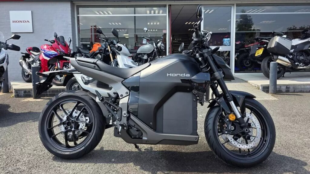 Mô tô điện Honda WN7 từng trưng bày ở Việt Nam cập bến đại lý, rẻ hơn Harley-Davidson LiveWire