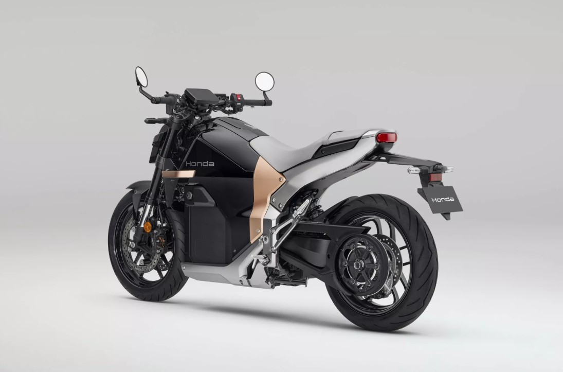 Honda-WN7-a3.jpg Honda-WN7-a3.jpg