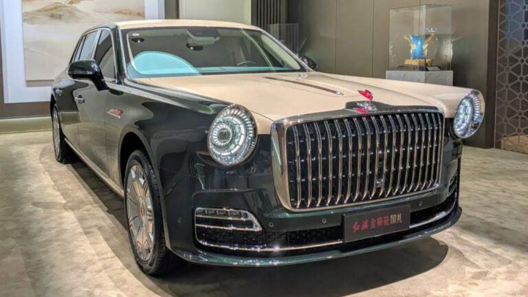 Thương hiệu xe chuyên phục vụ giới chức Trung Quốc bán gấp đôi Rolls-Royce tại thị trường nội địa
