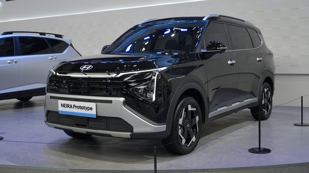 Hyundai Neira 3.jpg Hyundai Neira 3.jpg