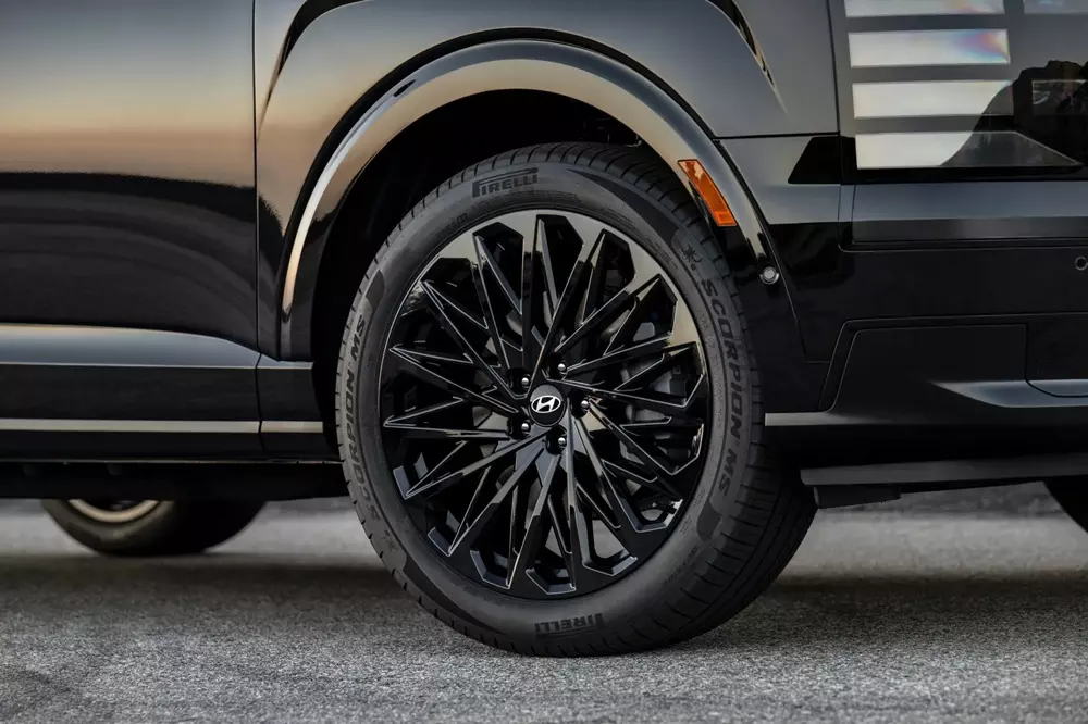 hyundai-palisade-hybrid-calligraphy-black-ink-edit-8284 SUV cỡ lớn Hyundai Palisade được bổ sung phiên bản đầu bảng mới với thiết kế mạnh mẽ hơn - Ảnh 4.