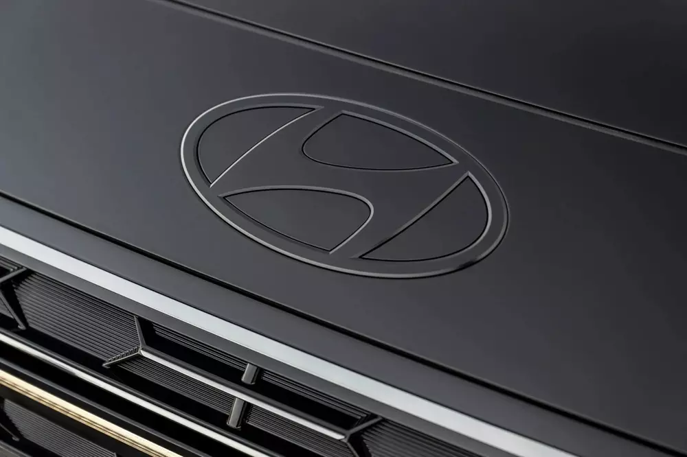 hyundai-palisade-hybrid-calligraphy-black-ink-edit-cbea SUV cỡ lớn Hyundai Palisade được bổ sung phiên bản đầu bảng mới với thiết kế mạnh mẽ hơn - Ảnh 3.