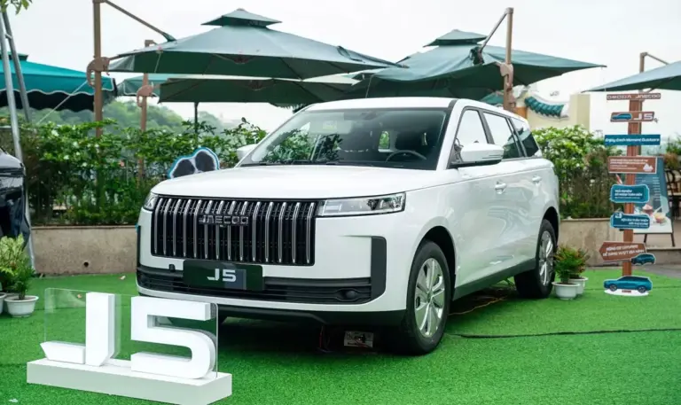 Jaecoo J5 được mở cọc tại Việt Nam, giá khởi điểm dưới 570 triệu đồng, cạnh tranh Toyota Yaris Cross