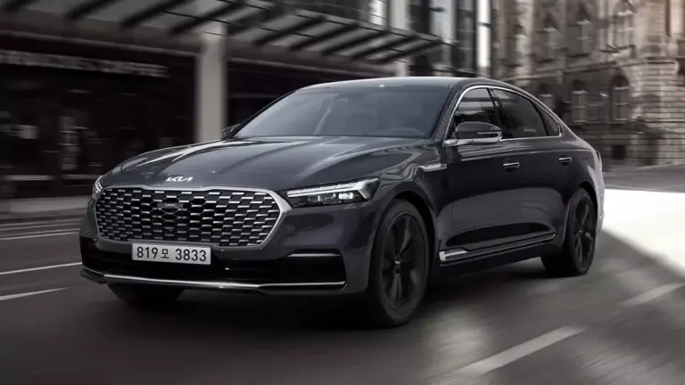 Mẫu sedan đầu bảng từng ôm mộng cạnh tranh Mercedes S-Class của Kia bị khai tử vì doanh số lao dốc
