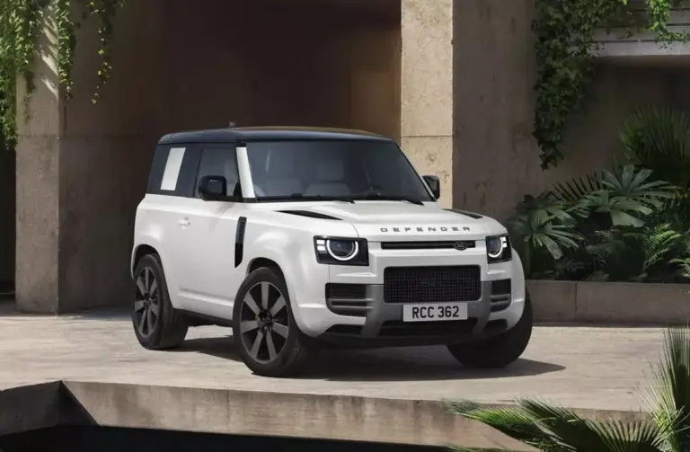 Land Rover Defender 2027 trình làng, thêm lớp phim bảo vệ có thể tự phục hồi các vết xước nhỏ