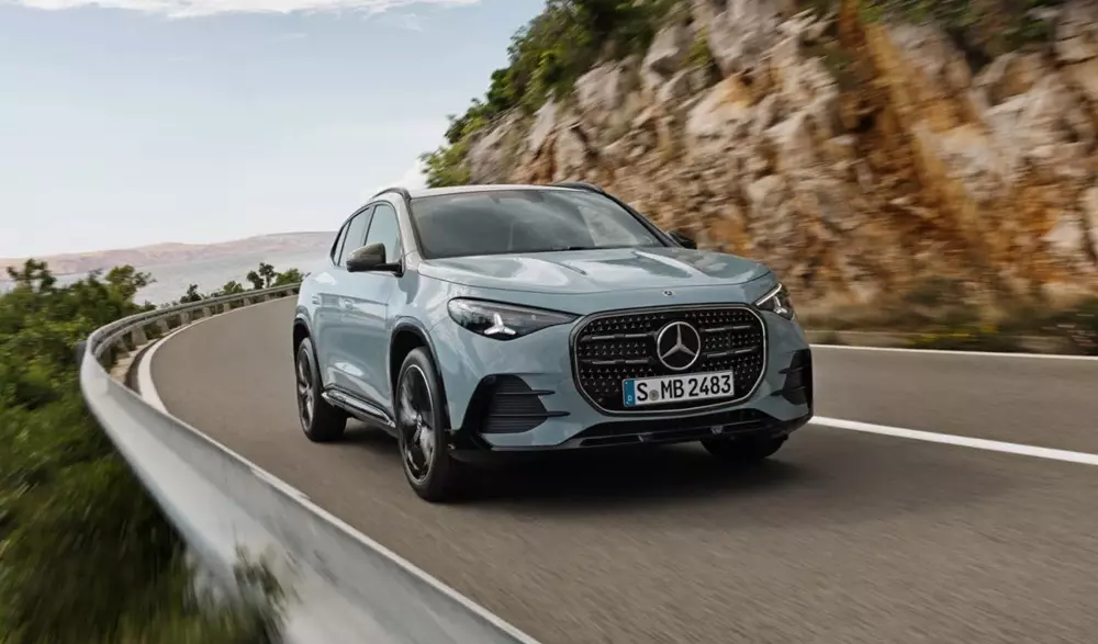 Lưới tản nhiệt của Mercedes-Benz GLA 2027 có thể thay đổi thiết kế theo phiên bản