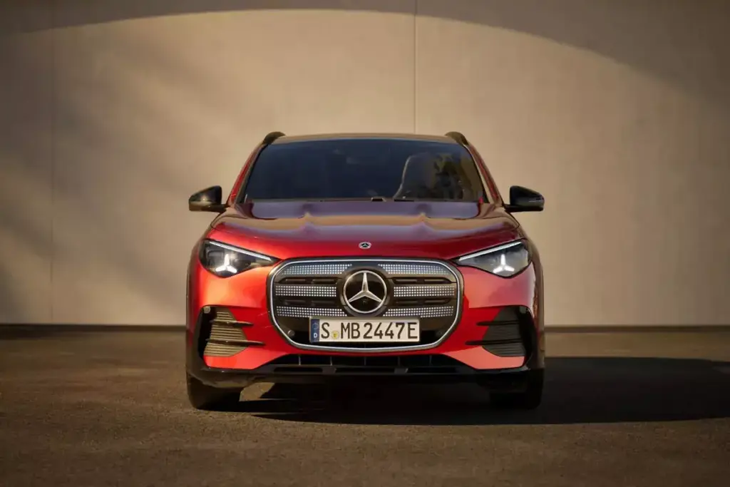 SUV hạng sang Mercedes-Benz GLA 2027 trình làng với thiết kế như GLC thu nhỏ và 3 phiên bản thuần điện