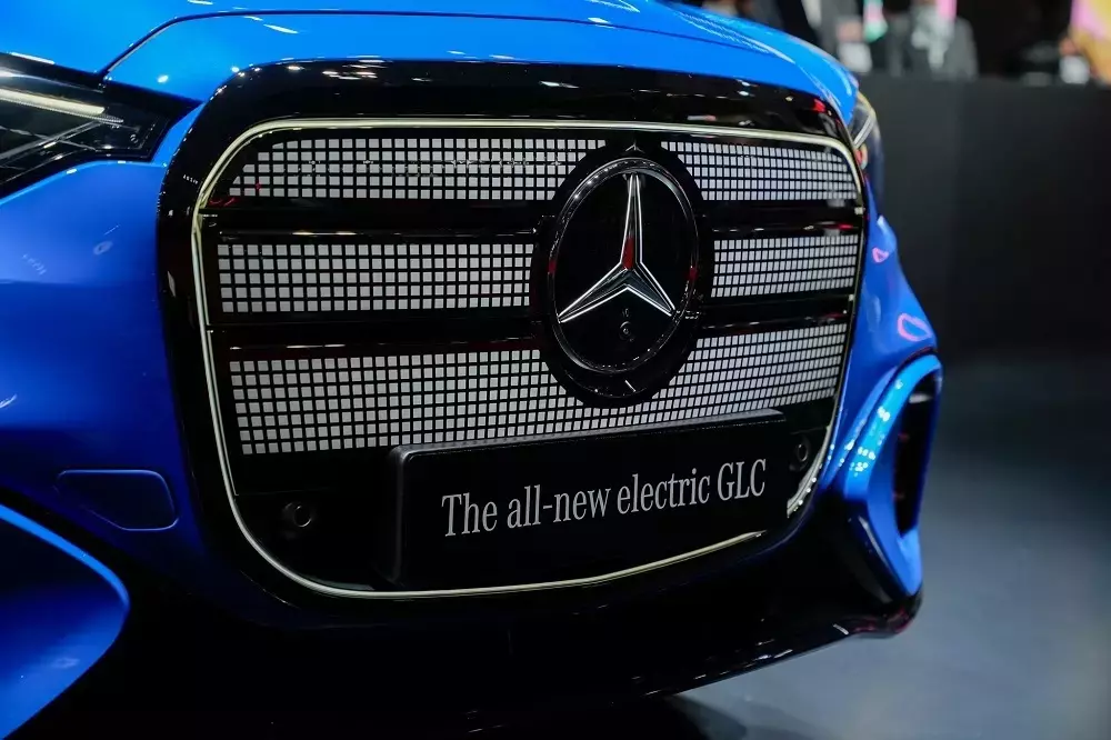 Cận cảnh lưới tản nhiệt của Mercedes-Benz GLC mới