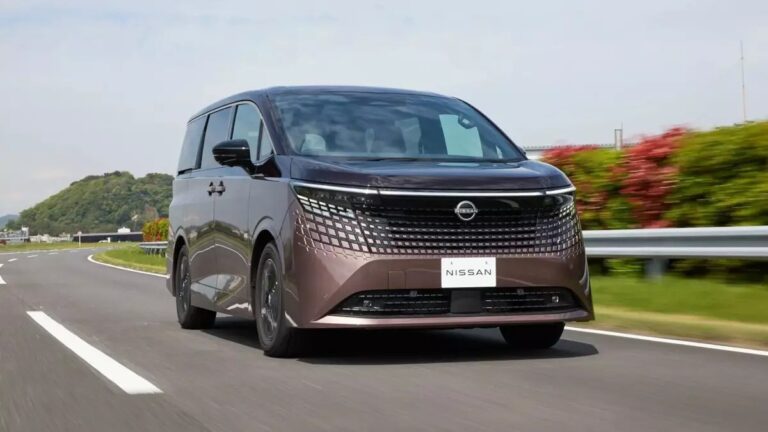 MPV hạng sang mới của Nissan khiến Toyota Sienna trở nên lỗi thời, đã được 6.000 khách hàng đặt mua