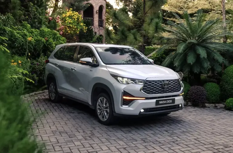 Top 10 ô tô bán chạy nhất Việt Nam trong tháng 6/2026: Toyota Innova Cross góp mặt, Ford Ranger vắng bóng