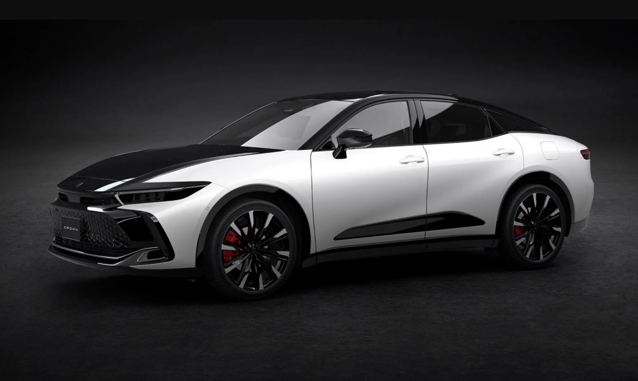 Toyota Crown Crossover 2027.jpg Toyota Crown Crossover 2027.jpg