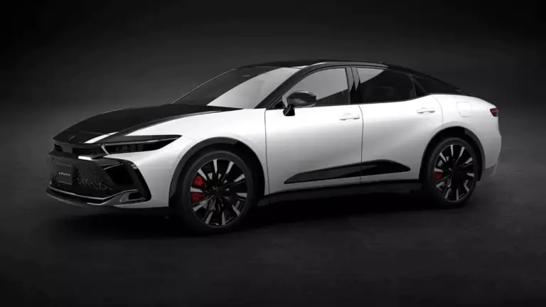 Toyota Crown Crossover 2027 lộ diện, được điều chỉnh chi tiết thiết kế từng gây nhiều tranh cãi