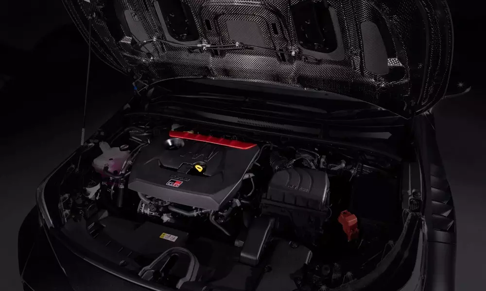 toyota-grmn-corolla-6-f3e0 Sức mạnh của GRMN Corolla vẫn đến từ khối động cơ 3 xi-lanh, tăng áp, dung tích 1.6L nổi tiếng của Toyota