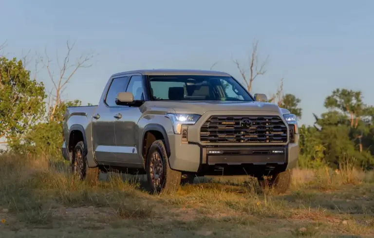 Bán tải cỡ lớn Toyota Tundra 2027 bổ sung lựa chọn tiết kiệm hơn cho người mê off-road