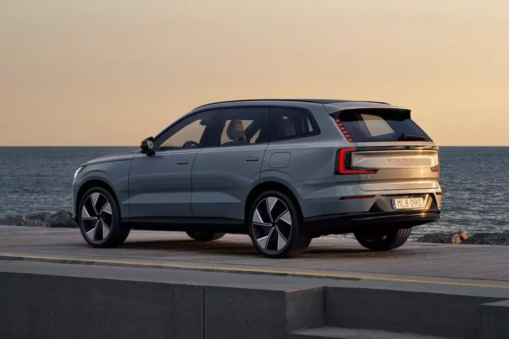 Volvo EX90 có 2 cấu hình động cơ điện